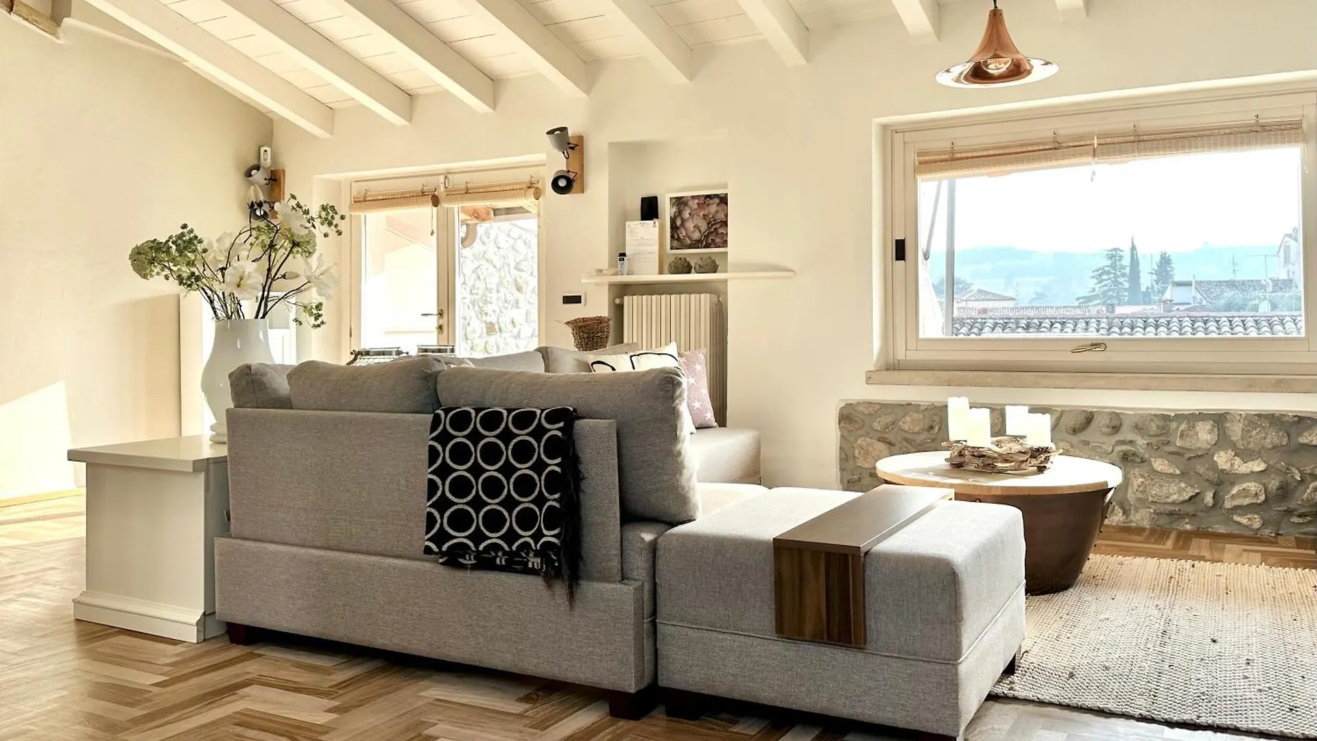 Apartment Borgo Dei Sogni - Unique Loft - Lago Di Garda San Felice del Benaco