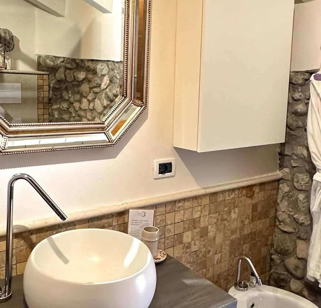 Apartment Borgo Dei Sogni - Unique Loft - Lago Di Garda San Felice del Benaco